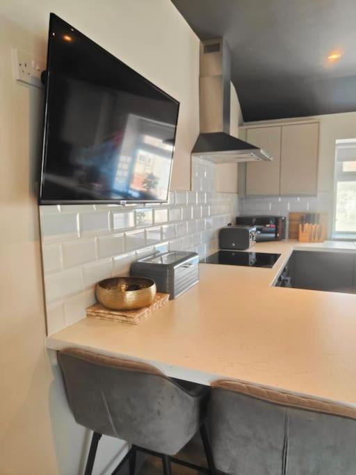 Sloane Modern 2 Bedroom Seafront Apartment Blackpool Exterior photo